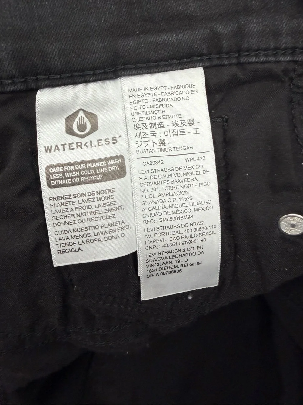 Levi’s Jeans Women’s 30 Black 312 Shaping Slim Tag 30x32 Stretch Denim Mid Rise